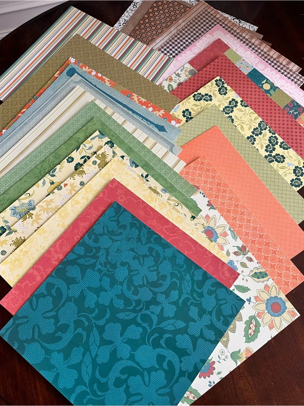 Assorted Scrapbooking Paper, including Anna Griffin - Picture 10 of 16